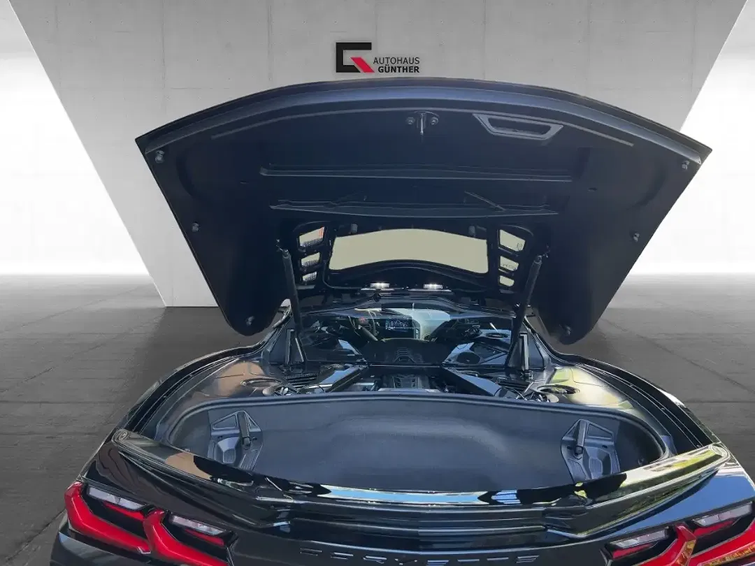 Corvette C8 - Thumbnail 11