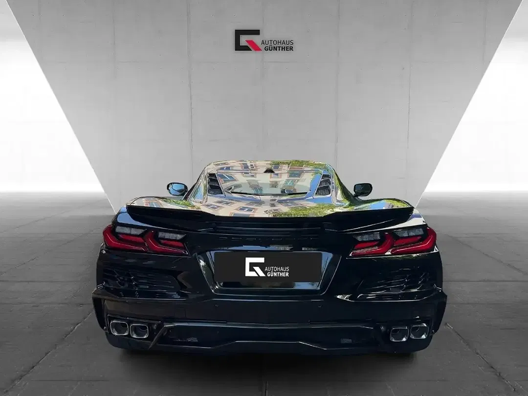 Corvette C8 - Thumbnail 2