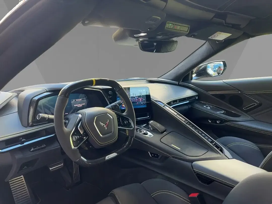 Corvette C8 - Thumbnail 7