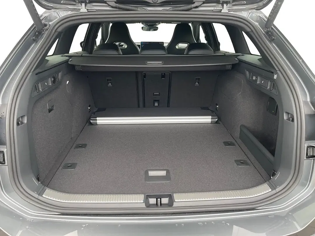 Volkswagen Passat Variant - Thumbnail 6