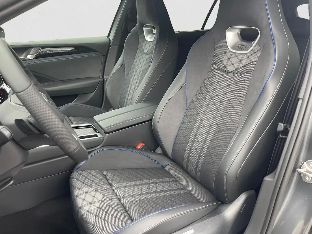 Volkswagen Passat Variant - Thumbnail 8