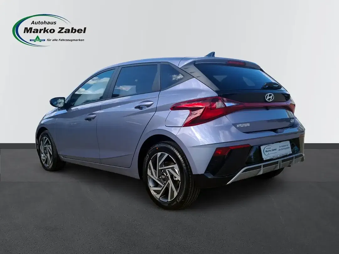 Hyundai i20 - Thumbnail 3