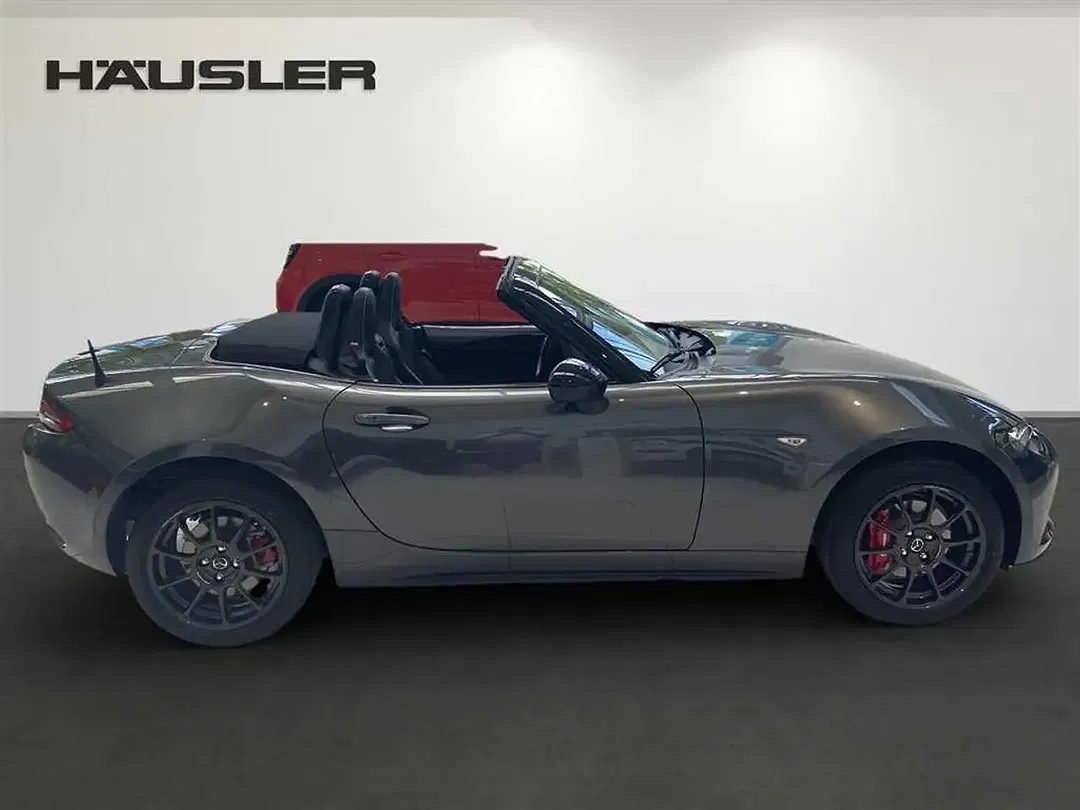 Mazda MX-5 - Thumbnail 3