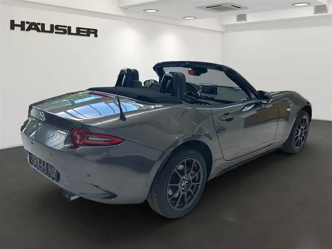 Mazda MX-5 - Thumbnail 4