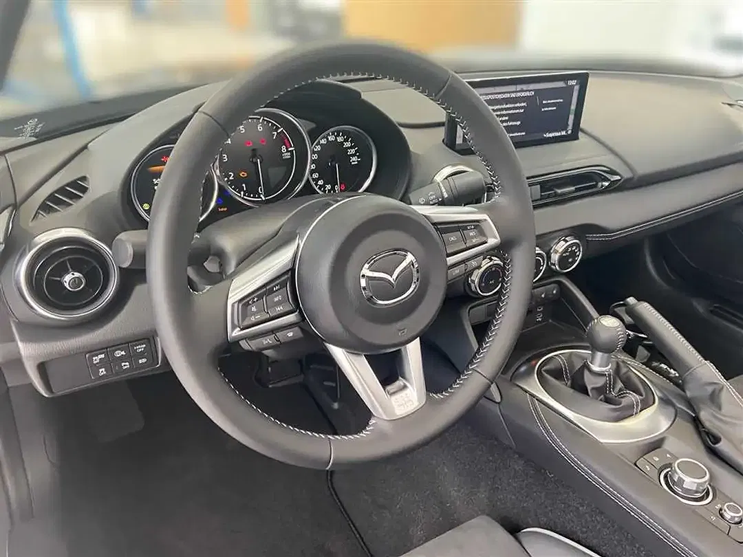 Mazda MX-5 - Thumbnail 9