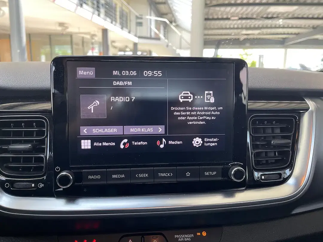 Kia Stonic - Thumbnail 11