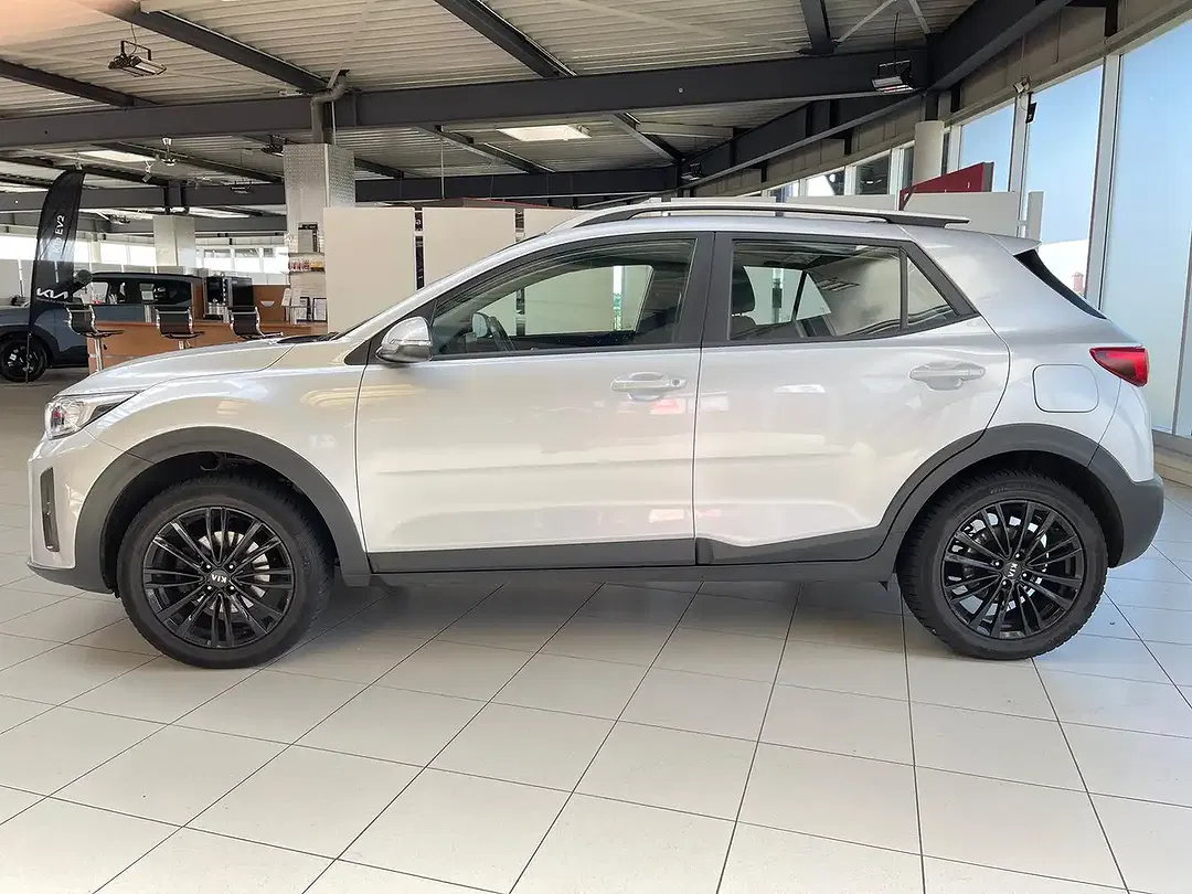 Kia Stonic - Thumbnail 3