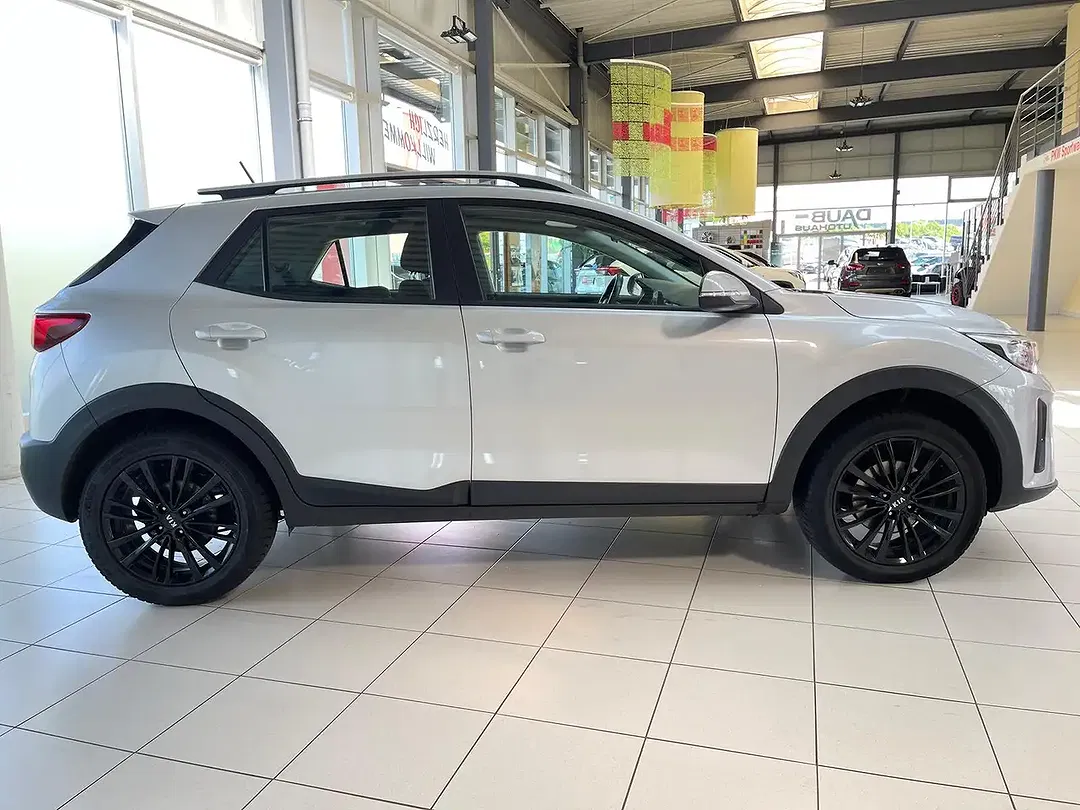 Kia Stonic - Thumbnail 6
