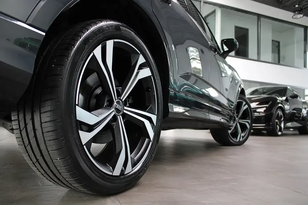 Audi Q3 - Thumbnail 10