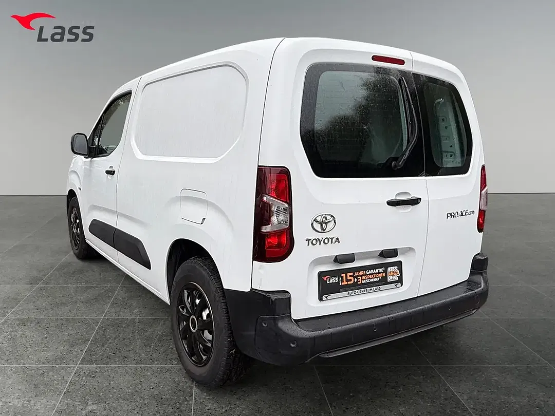 Toyota Proace City - Thumbnail 2