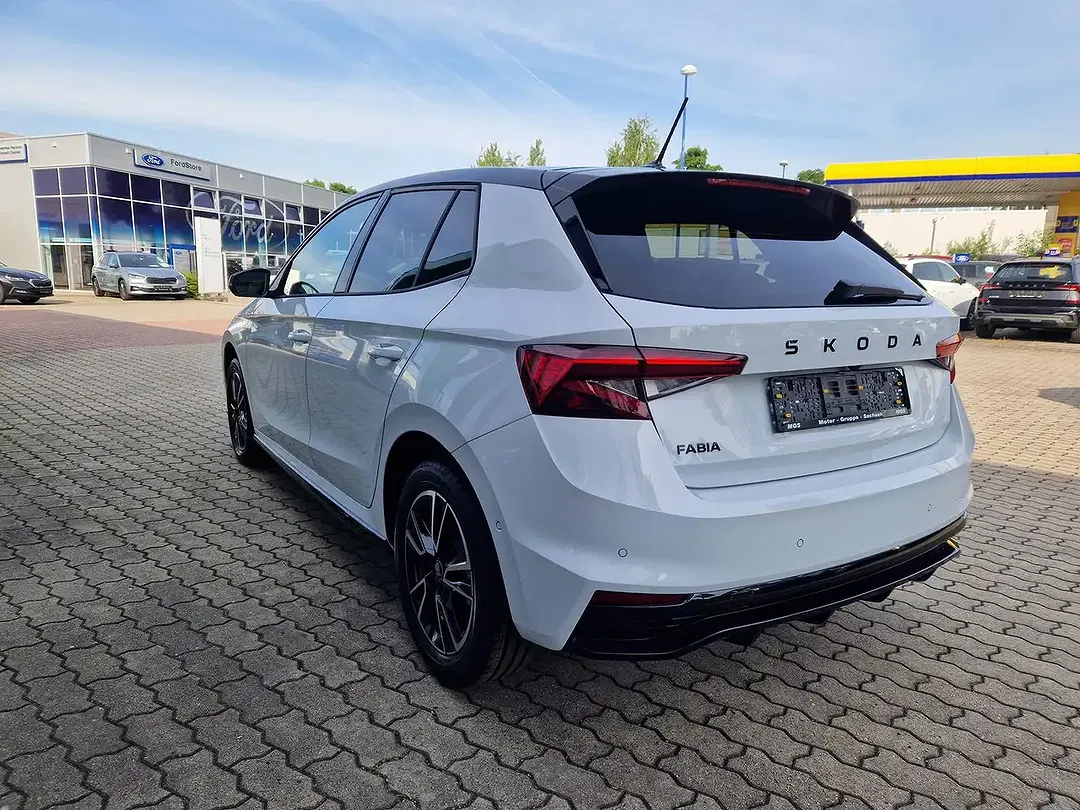 Skoda Fabia - Thumbnail 2