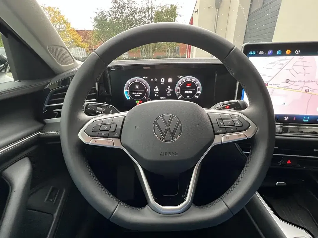 Volkswagen Passat Variant - Thumbnail 10