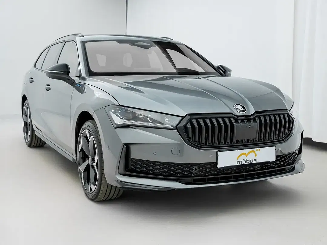 Skoda Superb - Thumbnail 3