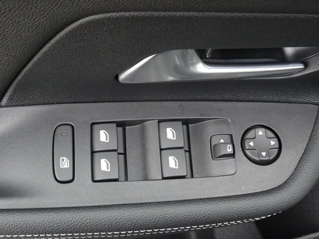 Opel Mokka - Thumbnail 9