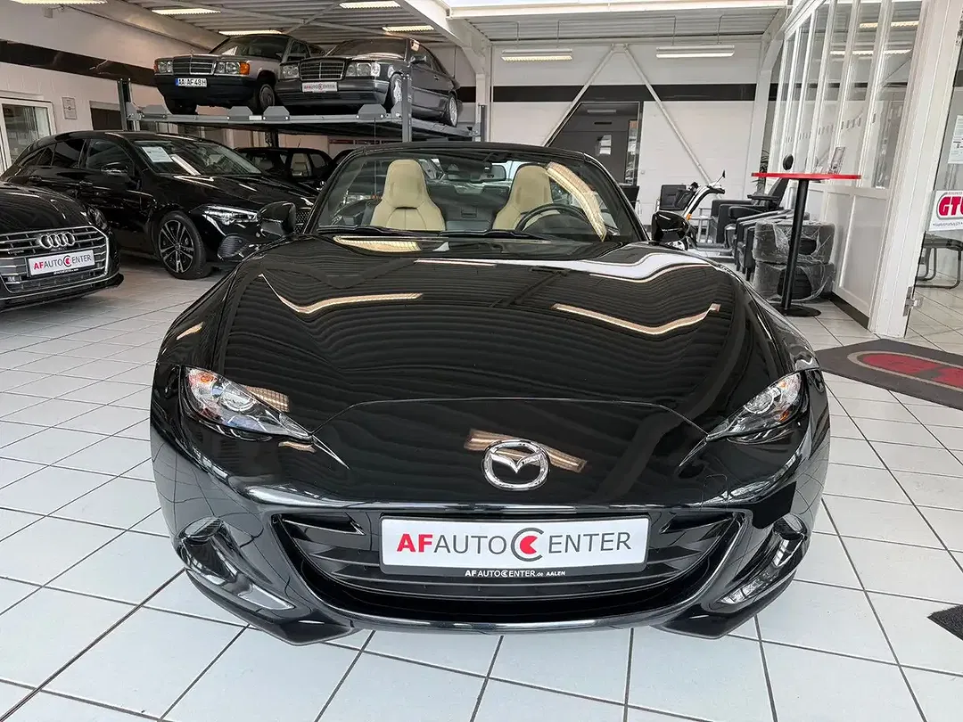 Mazda MX-5 - Thumbnail 9
