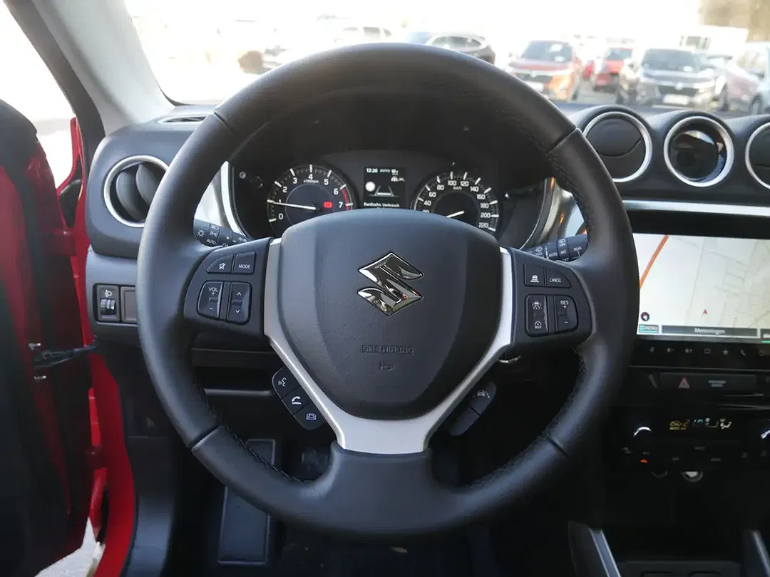 Suzuki Vitara - Thumbnail 11