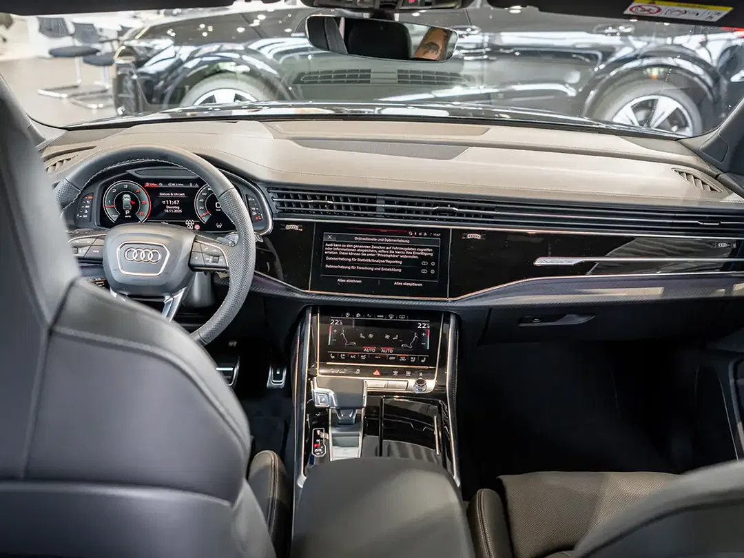 Audi Q7 - Thumbnail 7