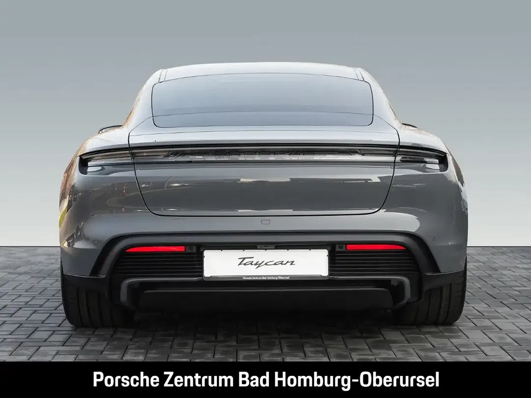 Porsche Taycan - Thumbnail 5