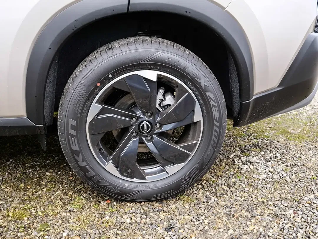 Nissan X-Trail - Thumbnail 4