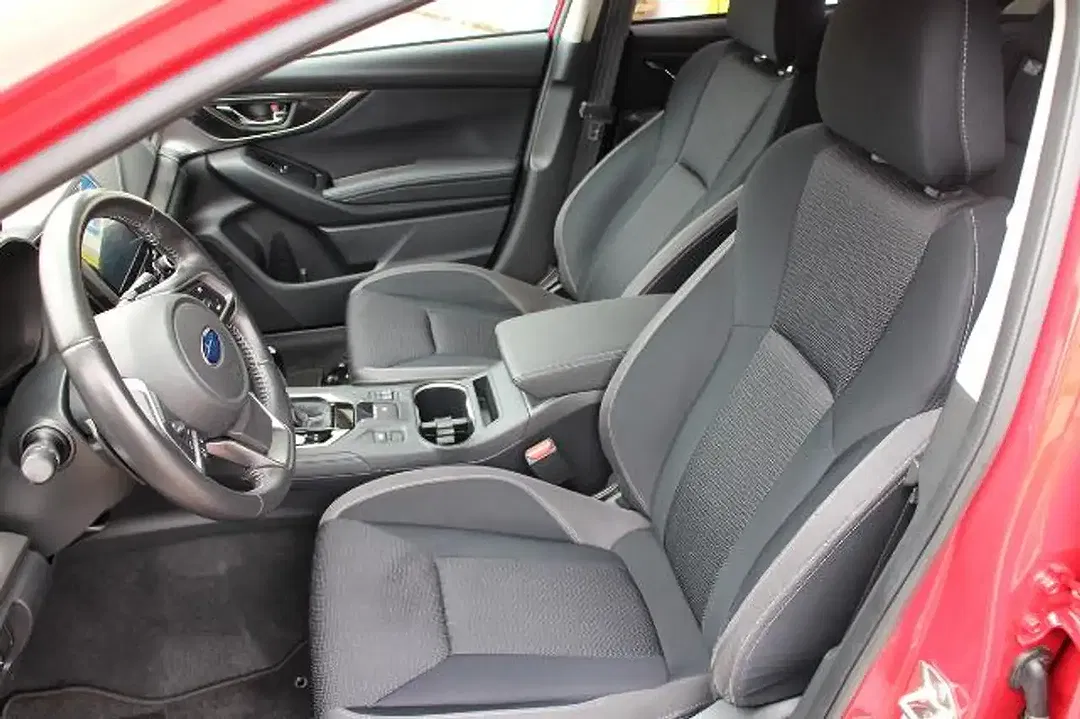 Subaru Impreza - Thumbnail 10