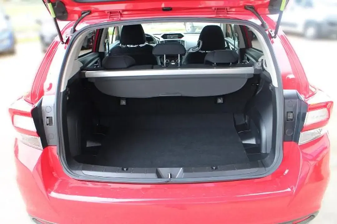 Subaru Impreza - Thumbnail 14