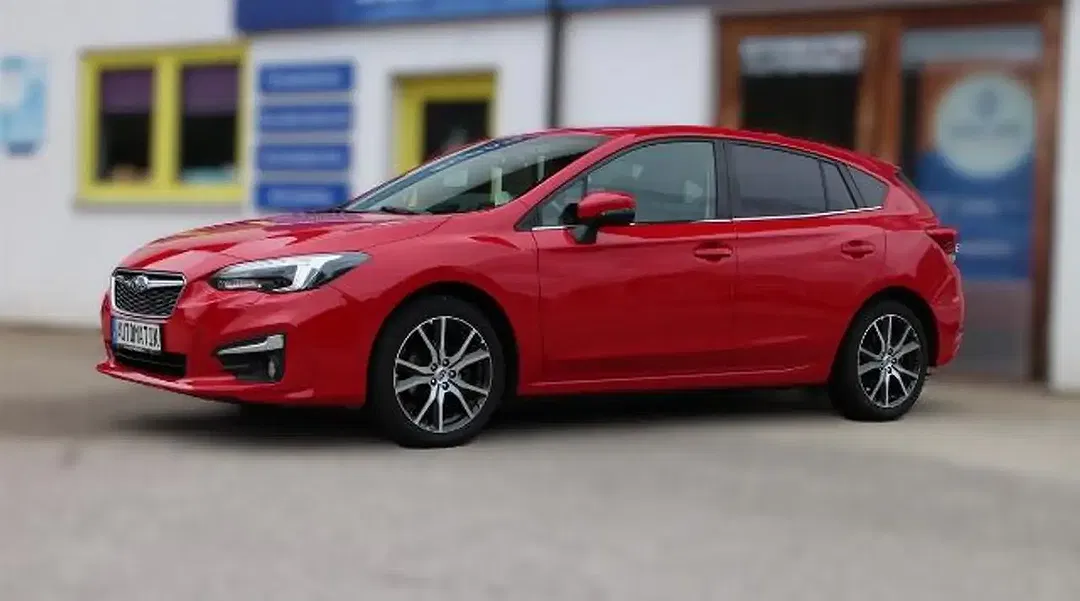 Subaru Impreza - Thumbnail 2