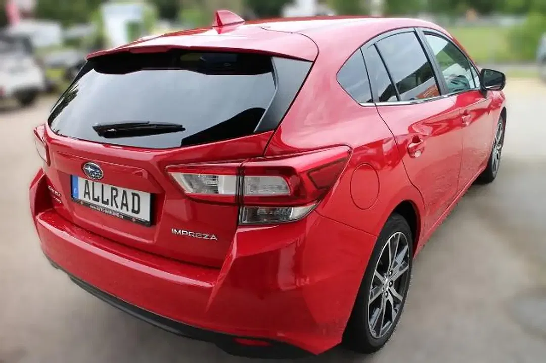 Subaru Impreza - Thumbnail 6
