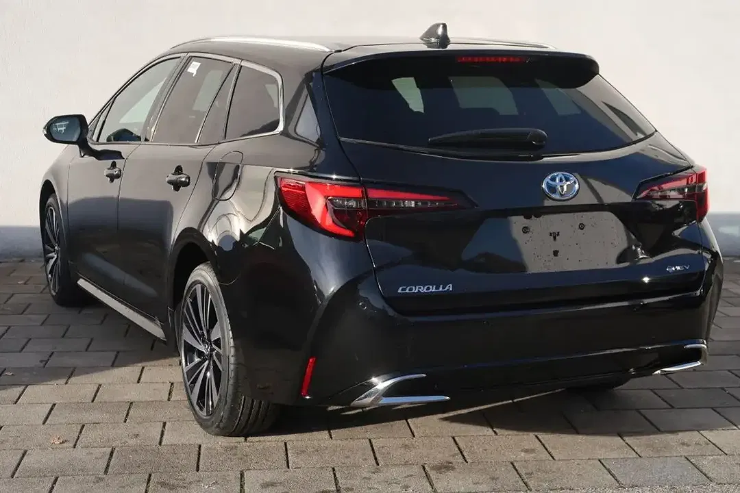 Toyota Corolla - Thumbnail 3