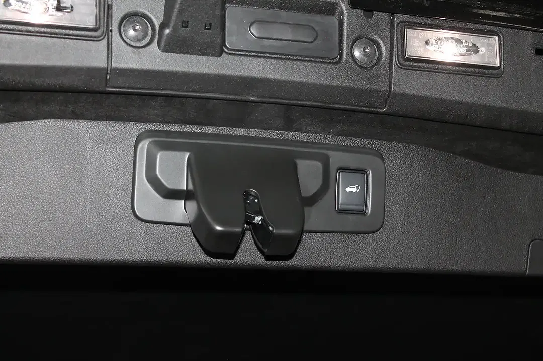 Mitsubishi Eclipse Cross - Thumbnail 5