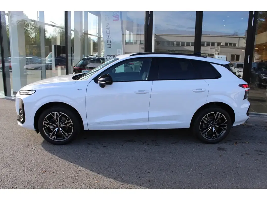 Audi Q3 - Thumbnail 5