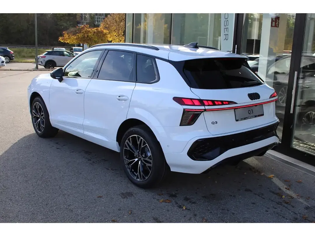 Audi Q3 - Thumbnail 6