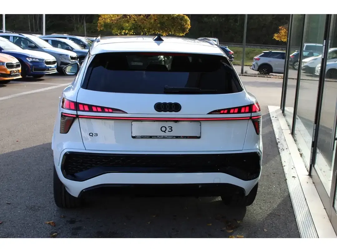 Audi Q3 - Thumbnail 7