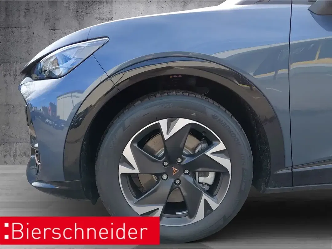 CUPRA Tavascan - Thumbnail 3