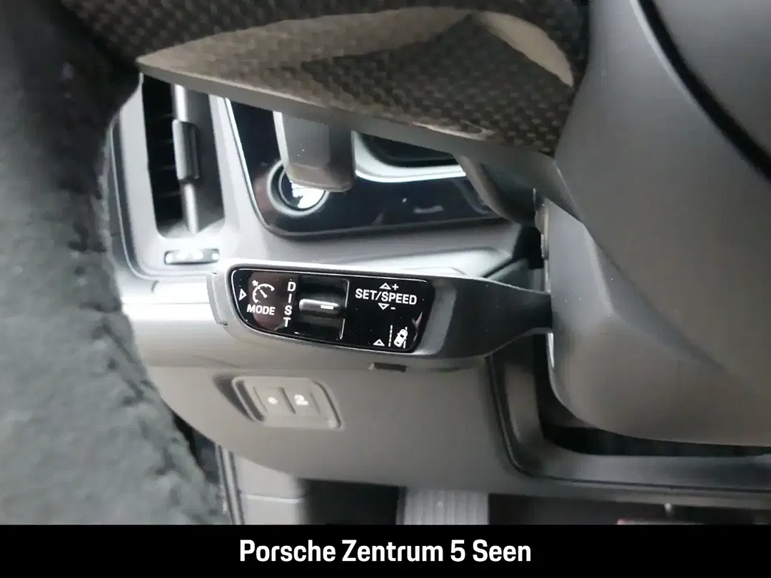 Porsche Cayenne - Thumbnail 25