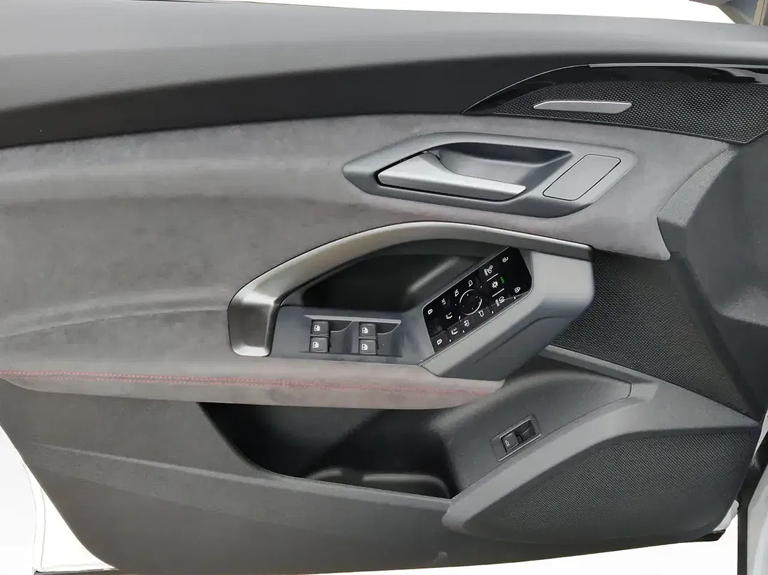 Audi SQ5 - Thumbnail 11
