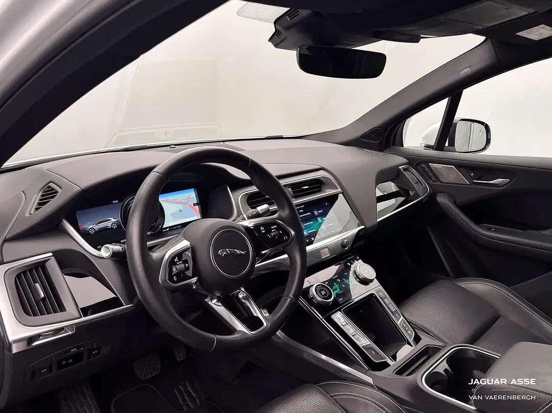 Jaguar I-Pace - Thumbnail 12
