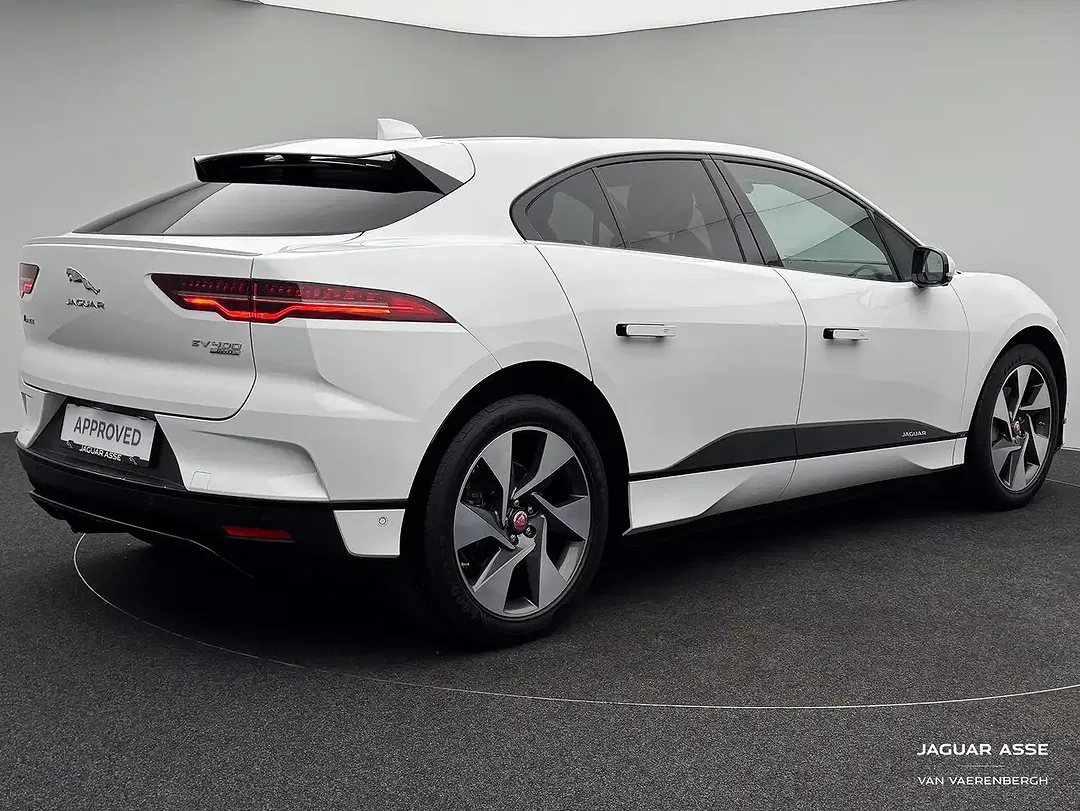 Jaguar I-Pace - Thumbnail 2