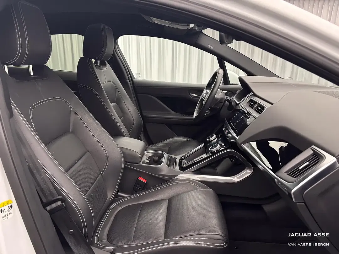 Jaguar I-Pace - Thumbnail 3