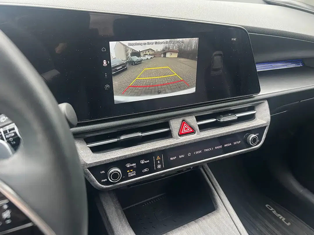 Kia Niro - Thumbnail 12