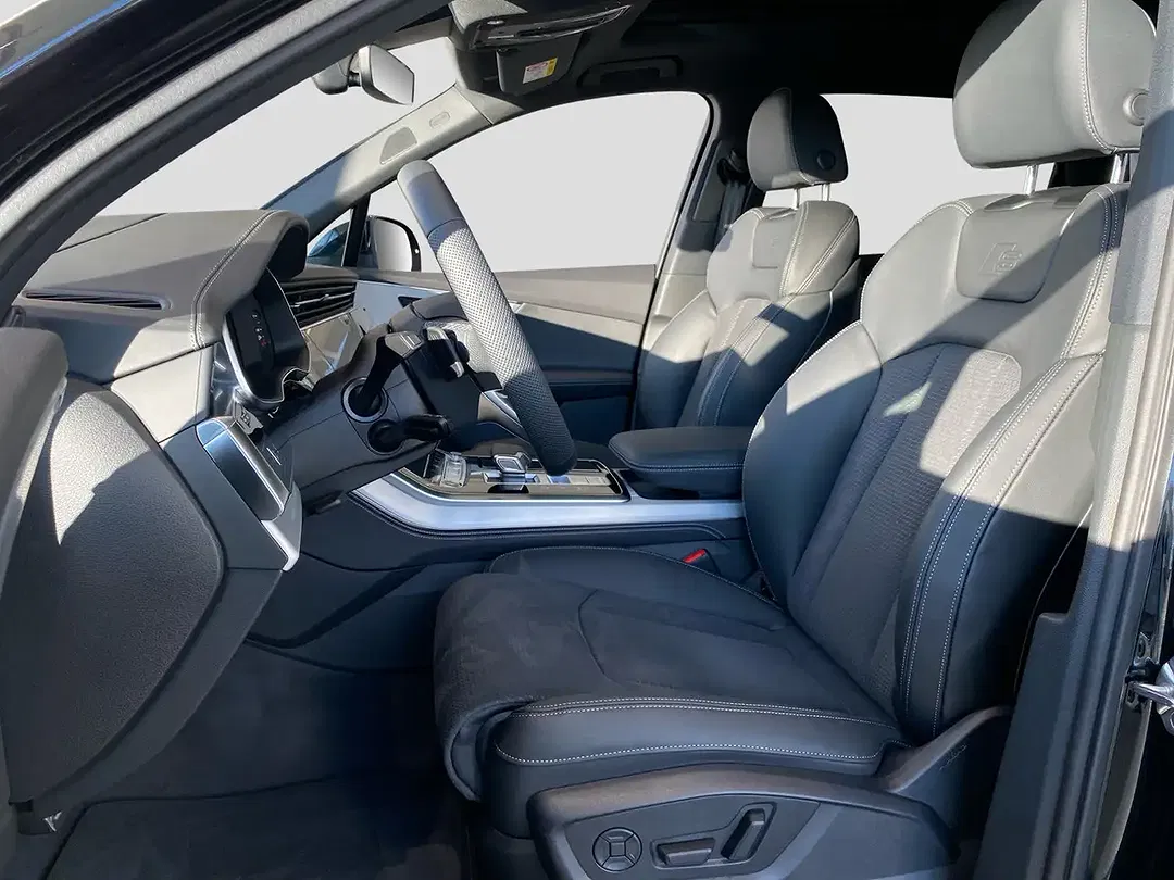 Audi Q7 - Thumbnail 9