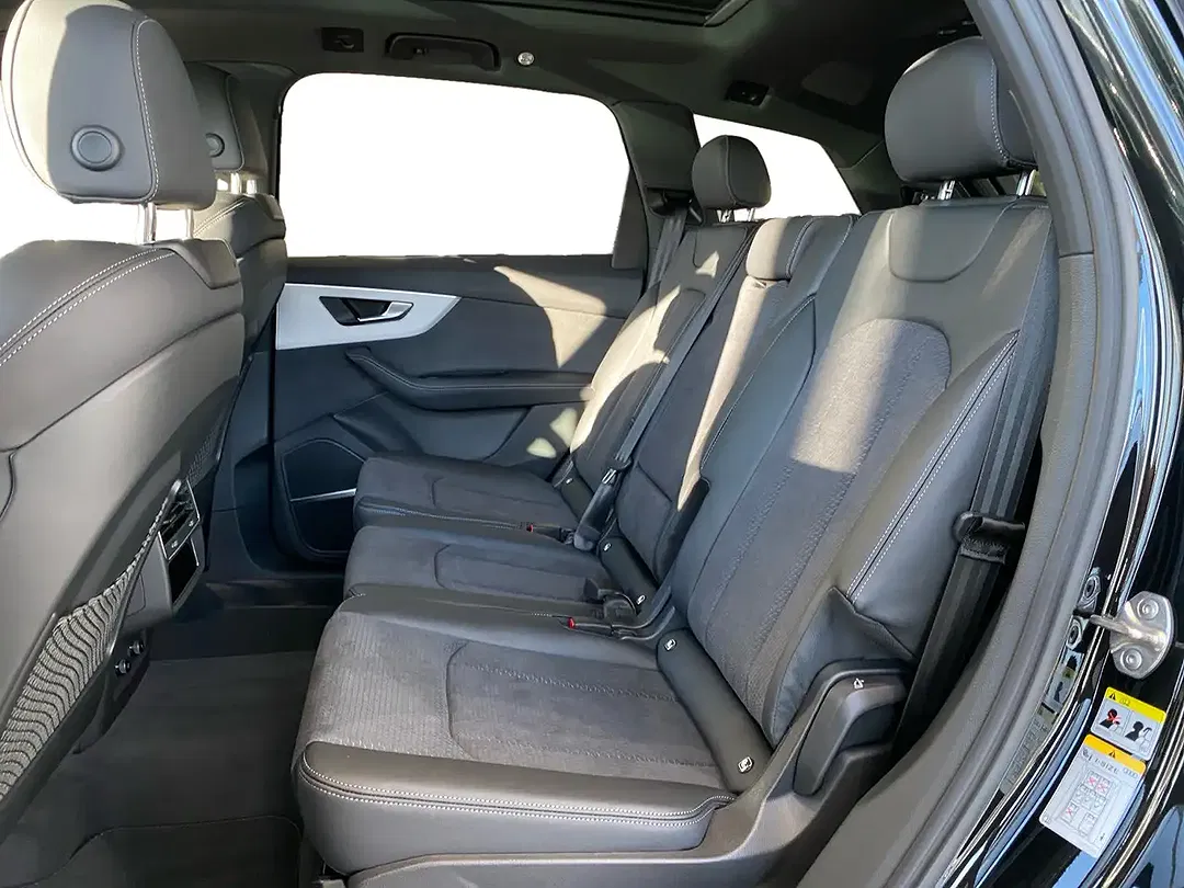 Audi Q7 - Thumbnail 10
