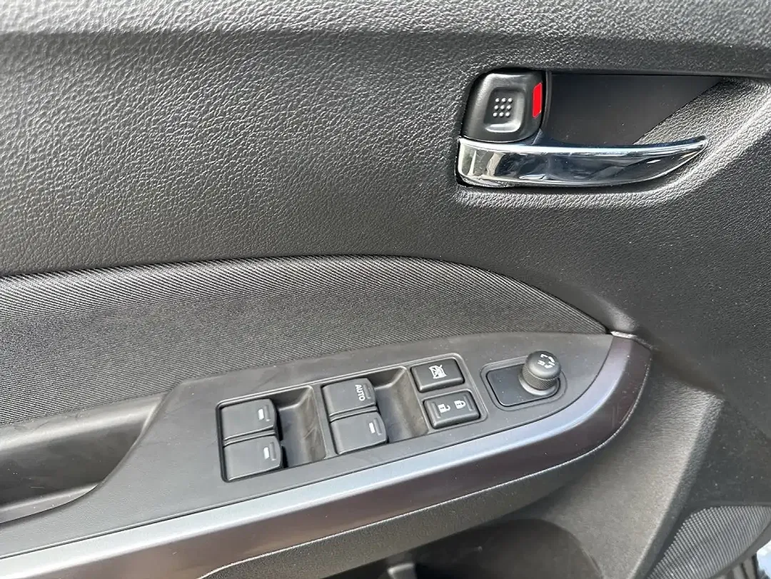 Suzuki Vitara - Thumbnail 4