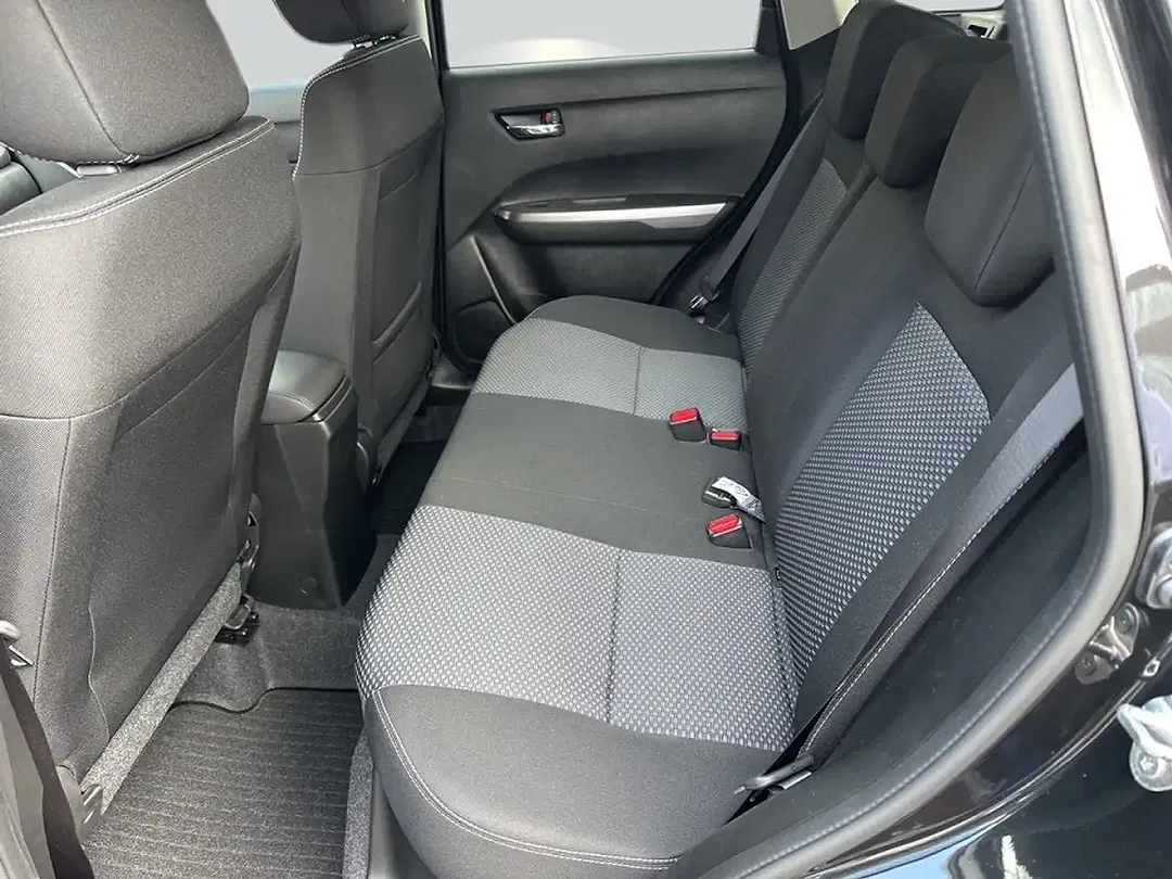 Suzuki Vitara - Thumbnail 7