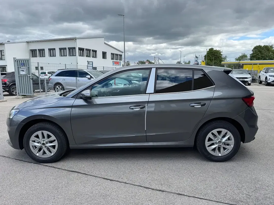 Skoda Fabia - Thumbnail 4