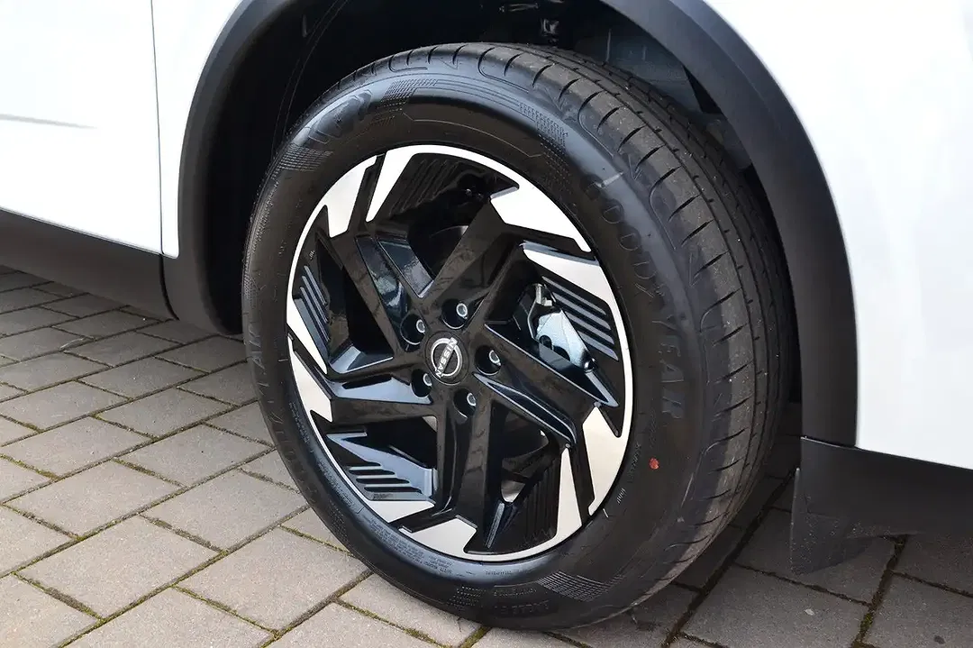 Nissan Qashqai - Thumbnail 13