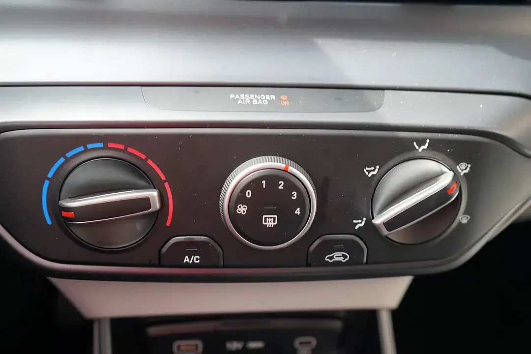 Hyundai i20 - Thumbnail 14