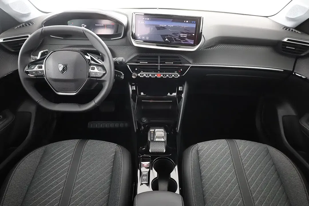 Peugeot 208 - Thumbnail 8