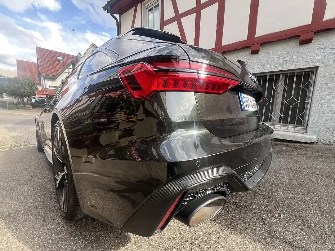 Audi RS6 - Thumbnail 11