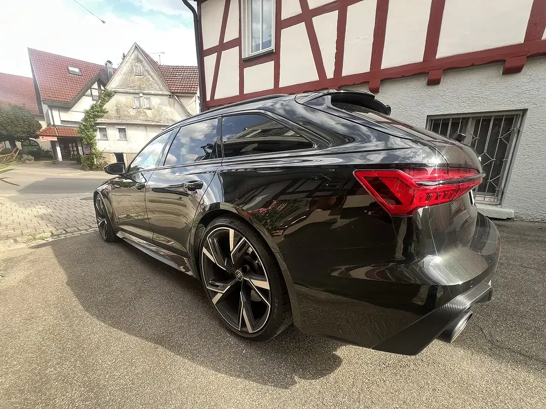 Audi RS6 - Thumbnail 12