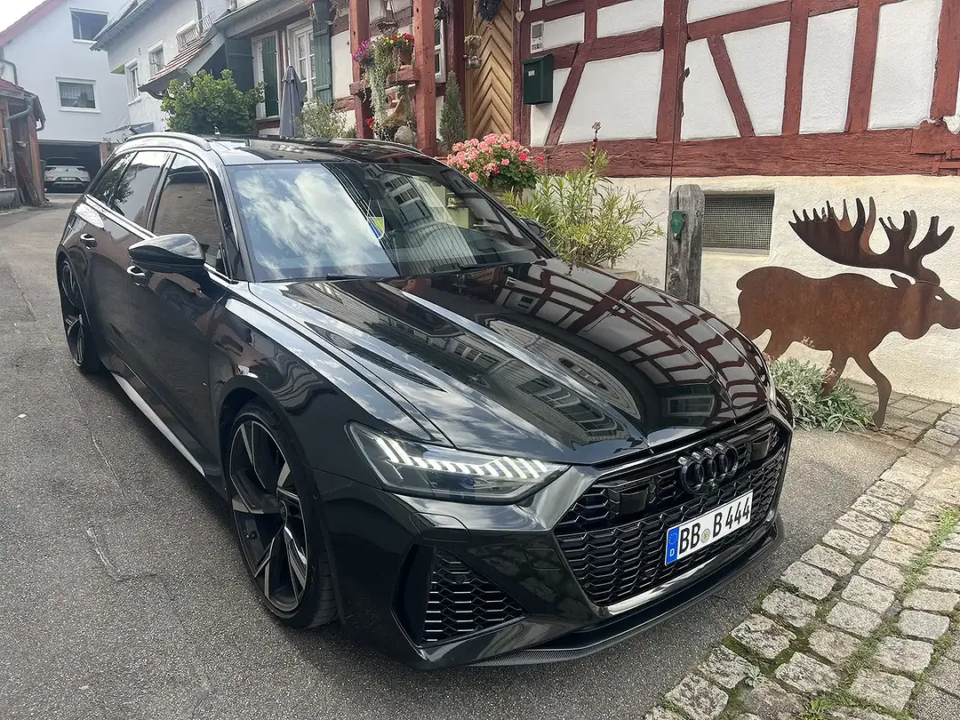 Audi RS6 - Thumbnail 4